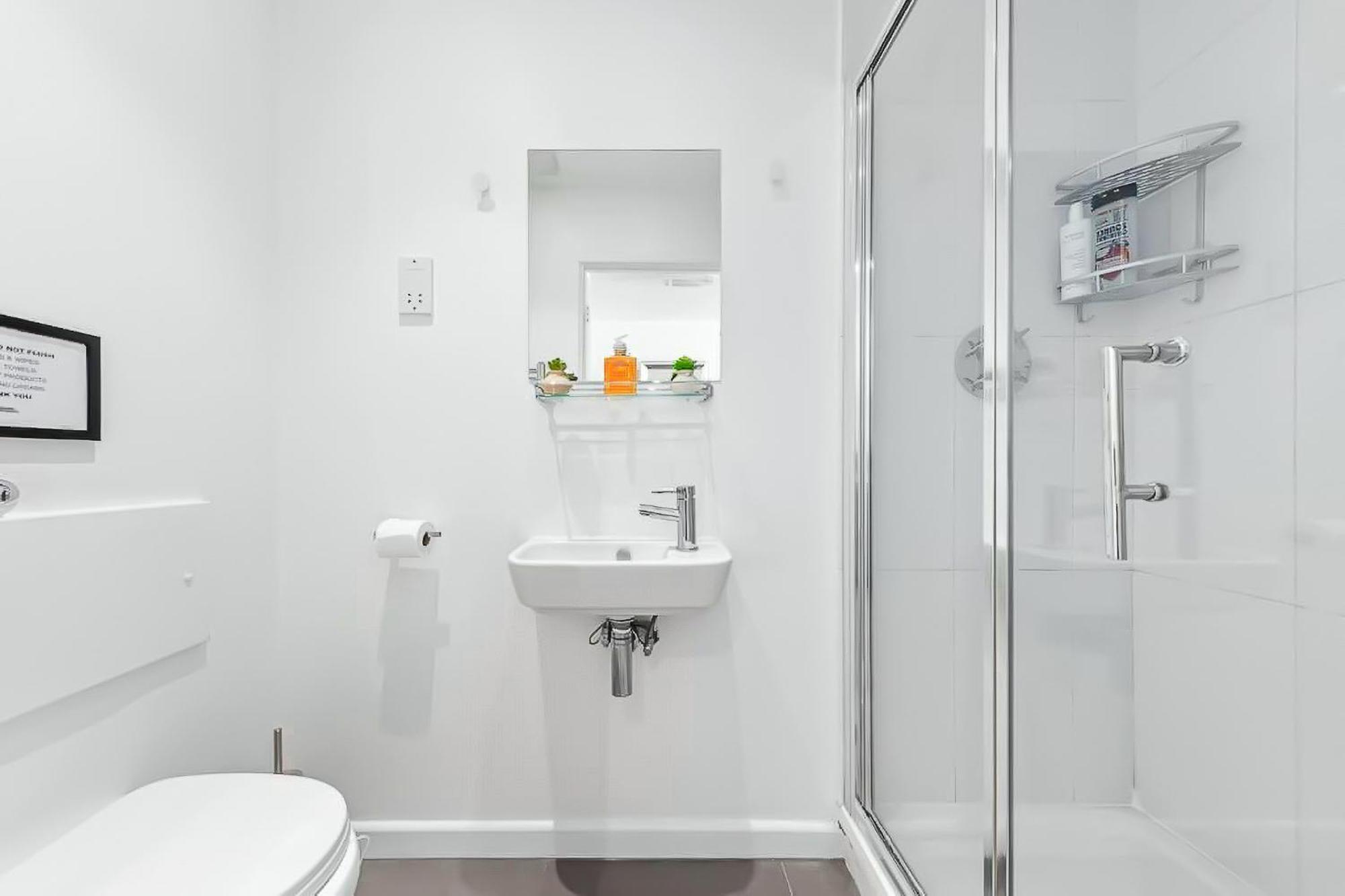 1 Bedroom Flat Piccadilly Sleep 7 In London Vr10 Kültér fotó